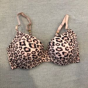 Victoria’s Secret Incredible Bra, Size 33DD